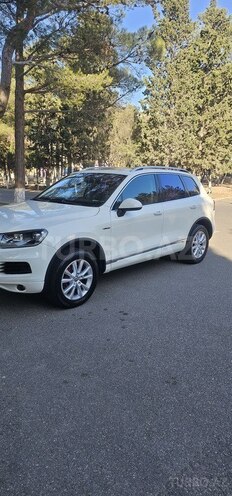 Volkswagen Touareg 2010, 233,500 km - 2.8 l - Sumqayıt