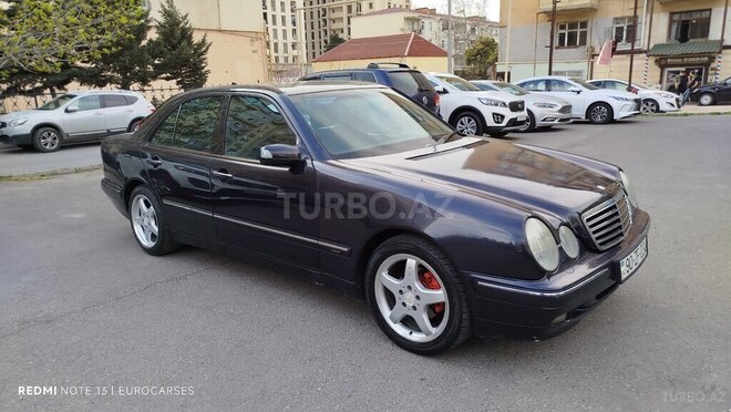 Mercedes E 240 1999, 264,000 km - 2.4 l - Bakı