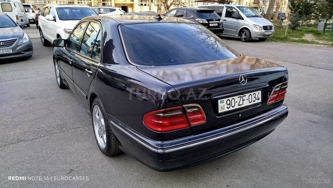 Mercedes E 240 1999, 264,000 km - 2.4 l - Bakı