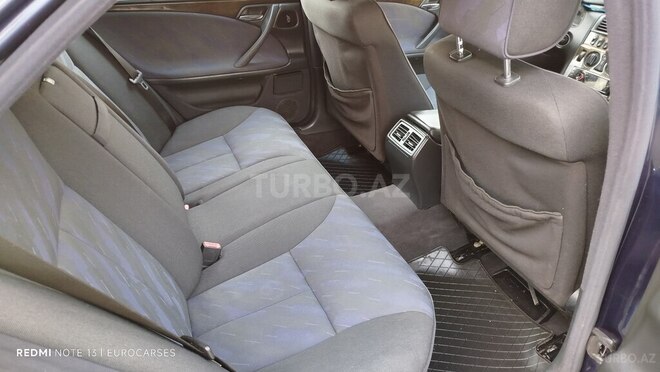Mercedes E 240 1999, 264,000 km - 2.4 l - Bakı