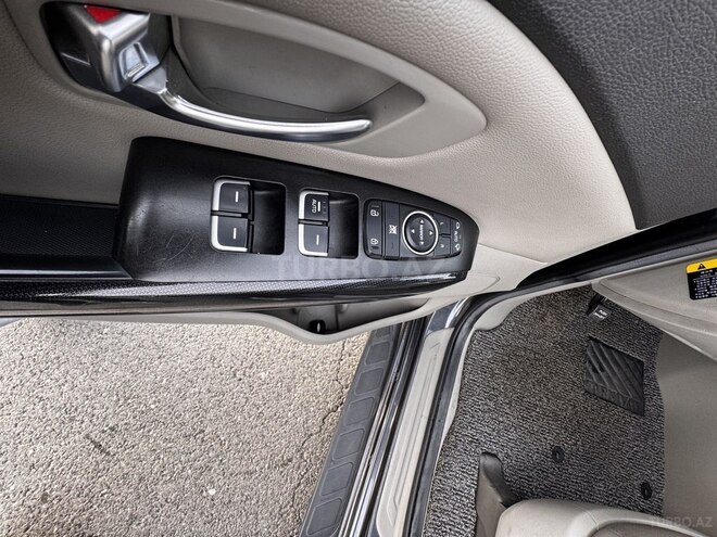 Kia Carnival 2014, 127,000 km - 2.2 l - Bakı
