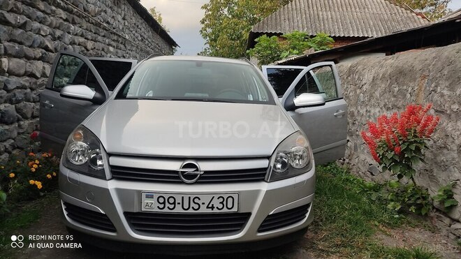 Opel Astra 2005, 330,000 km - 1.6 l - Zaqatala