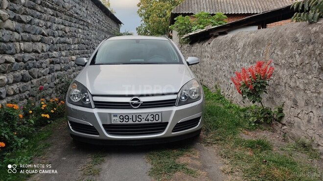 Opel Astra 2005, 330,000 km - 1.6 l - Zaqatala