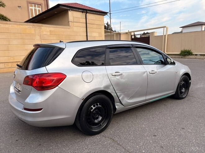 Opel Astra 2012, 394,673 km - 1.3 l - Bakı