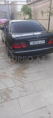 Mercedes E 240 2002, 200,700 km - 2.4 л - Bakı