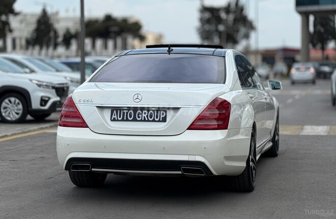 Mercedes S 550 2011, 152,000 km - 5.5 л - Bakı