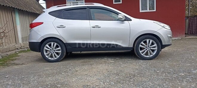 Hyundai ix35 2010, 247,000 km - 2.0 л - Şəki