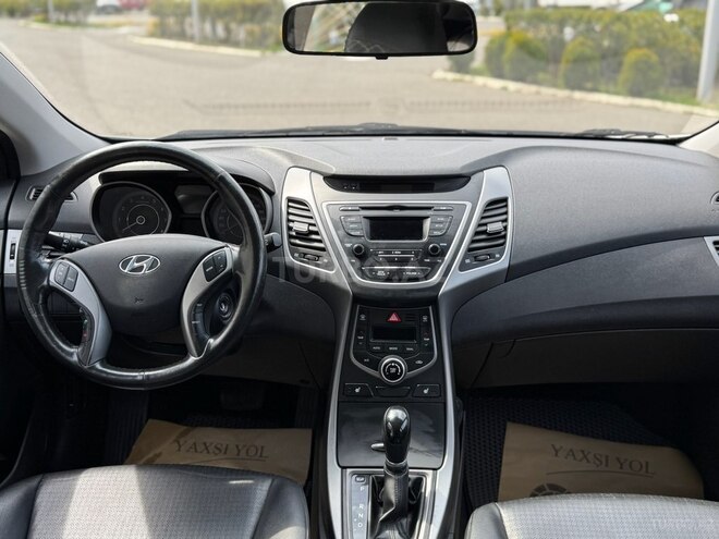 Hyundai Avante 2015, 90,000 km - 1.6 l - Bakı