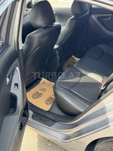 Hyundai Avante 2015, 90,000 km - 1.6 l - Bakı