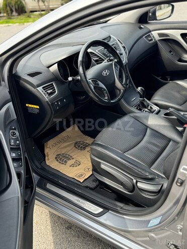 Hyundai Avante 2015, 90,000 km - 1.6 l - Bakı
