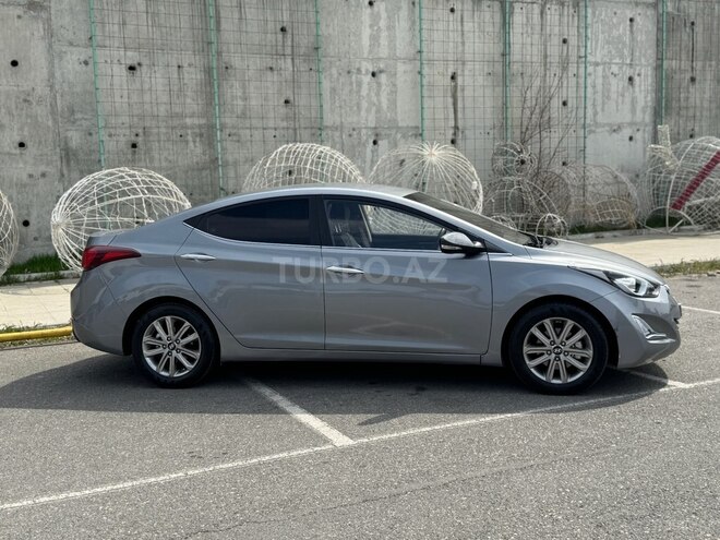 Hyundai Avante 2015, 90,000 km - 1.6 l - Bakı