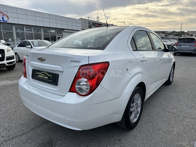 Chevrolet Aveo-3