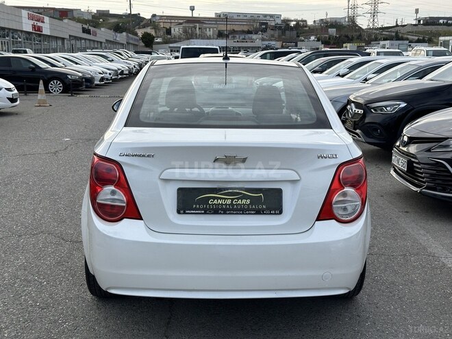 Chevrolet Aveo-6