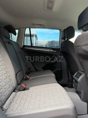Volkswagen Tiguan-18