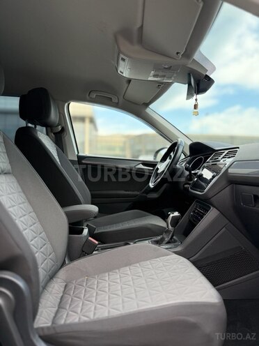 Volkswagen Tiguan-16