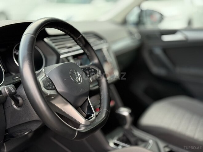 Volkswagen Tiguan-14