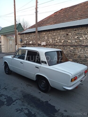 LADA (VAZ) 21011 1976, 95,000 km - 1.6 l - Qax