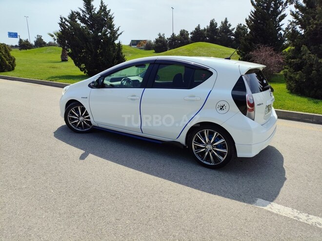 Toyota Aqua 2014, 130,000 km - 1.5 l - Bakı