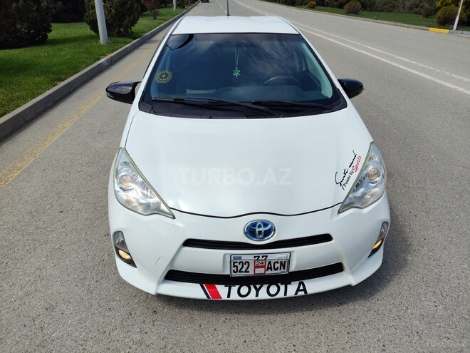 Toyota Aqua 2014, 130,000 km - 1.5 l - Bakı