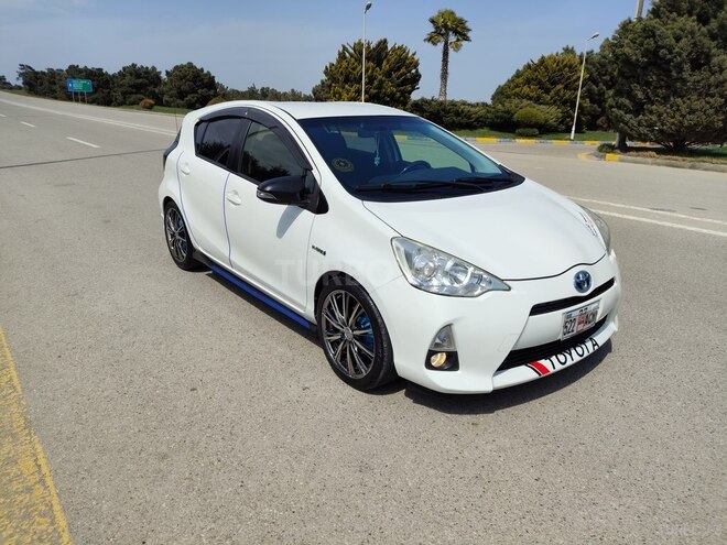 Toyota Aqua 2014, 130,000 km - 1.5 l - Bakı