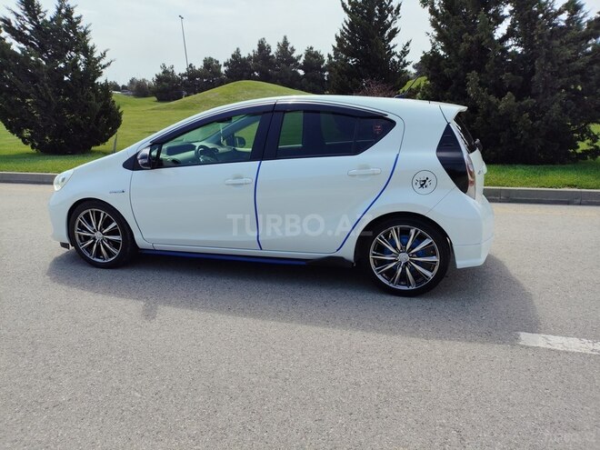 Toyota Aqua 2014, 130,000 km - 1.5 l - Bakı
