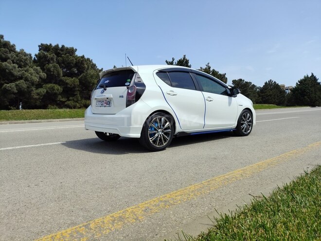 Toyota Aqua 2014, 130,000 km - 1.5 l - Bakı