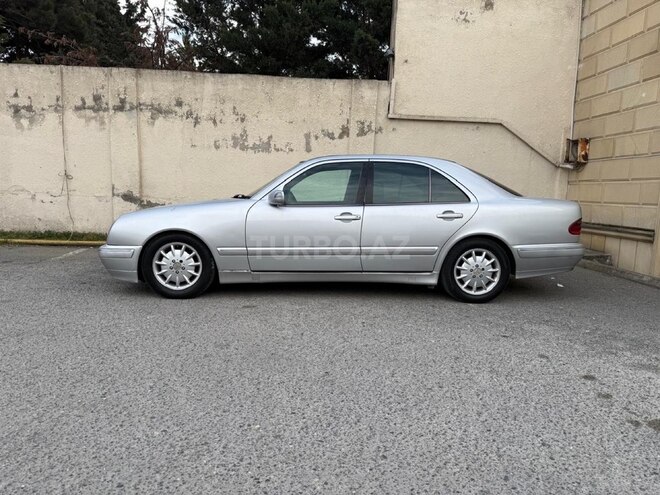Mercedes E 220 d 2000, 385,000 km - 2.2 l - Bakı