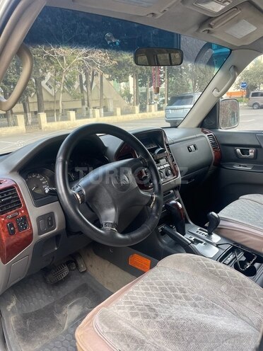 Mitsubishi Pajero 2004, 470,000 km - 2.8 l - Bakı
