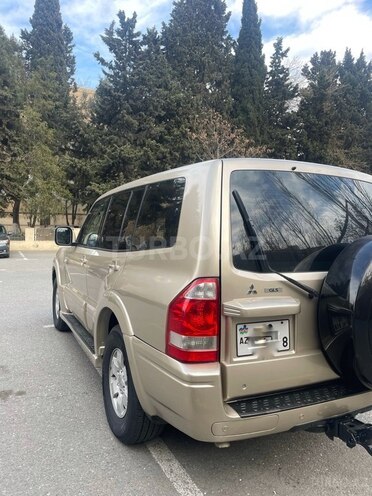 Mitsubishi Pajero 2004, 470,000 km - 2.8 l - Bakı