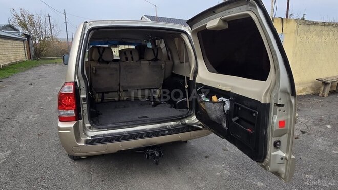 Mitsubishi Pajero 2004, 470,000 km - 2.8 l - Bakı