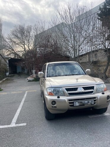 Mitsubishi Pajero 2004, 470,000 km - 2.8 l - Bakı