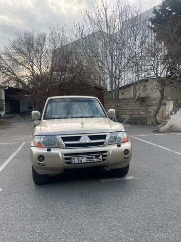 Mitsubishi Pajero 2004, 470,000 km - 2.8 l - Bakı