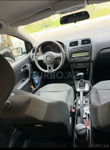 Volkswagen Polo 2009, 212,021 km - 1.6 l - Bakı