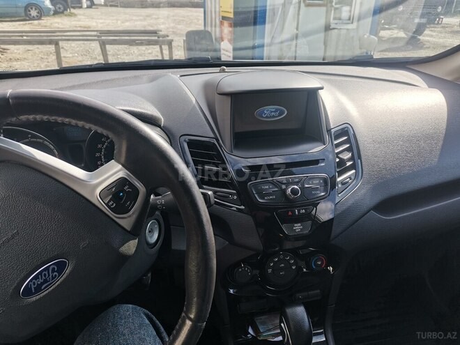 Ford Fiesta 2016, 219,997 km - 1.6 l - Sumqayıt