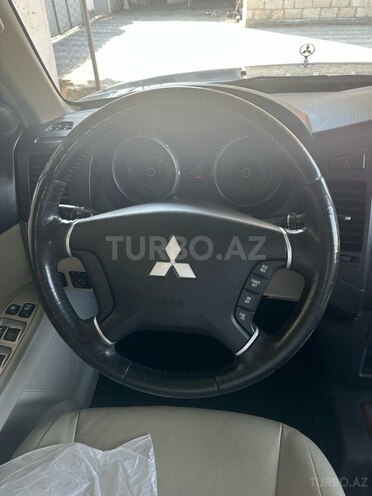 Mitsubishi Pajero 2008, 223,000 km - 3.0 l - Beyləqan