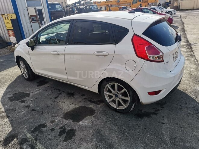Ford Fiesta 2016, 219,997 km - 1.6 l - Sumqayıt