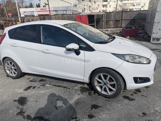 Ford Fiesta 2016, 219,997 km - 1.6 l - Sumqayıt