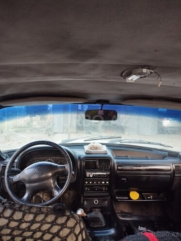 GAZ 3110 2003, 242,000 km - 2.3 l - Quba