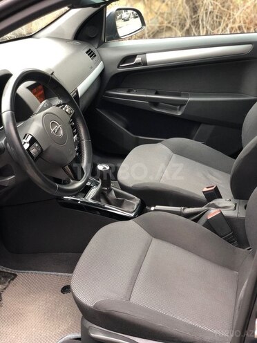 Opel Astra 2010, 230,990 km - 1.4 l - Gəncə