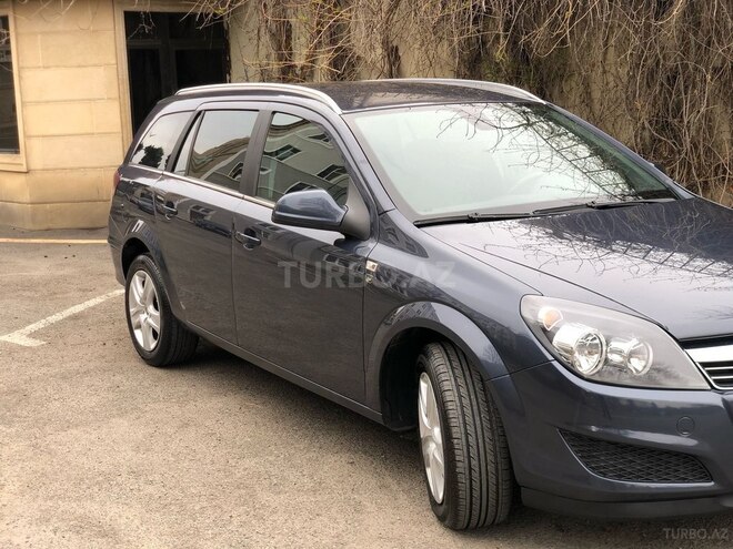 Opel Astra 2010, 230,990 km - 1.4 l - Gəncə