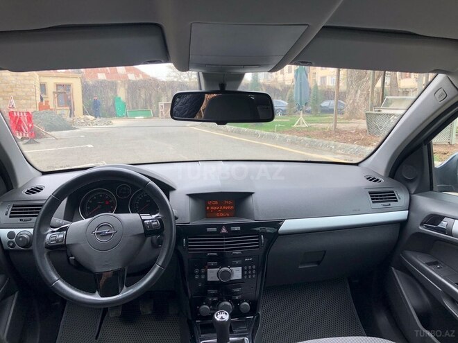 Opel Astra 2010, 230,990 km - 1.4 l - Gəncə
