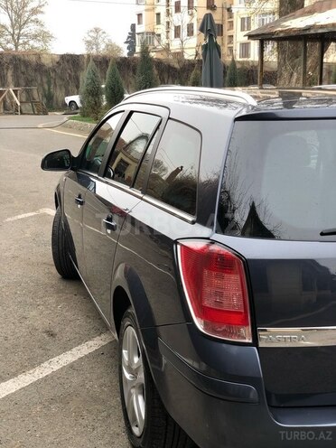 Opel Astra 2010, 230,990 km - 1.4 l - Gəncə