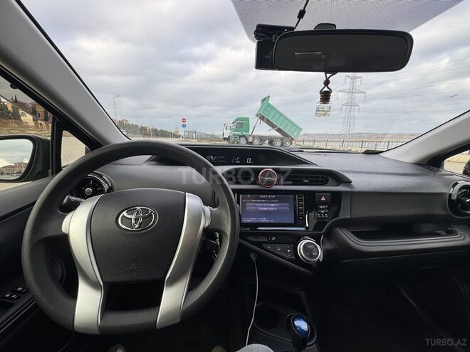 Toyota Aqua 2017, 128,000 km - 1.5 l - Bakı