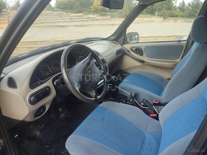 Chevrolet Niva 2005, 109,758 km - 1.7 l - Qusar