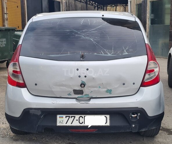 Dacia Sandero 2008, 398,500 km - 1.4 l - Bakı