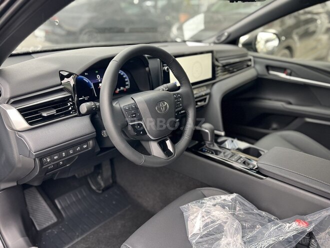 Toyota Camry-6
