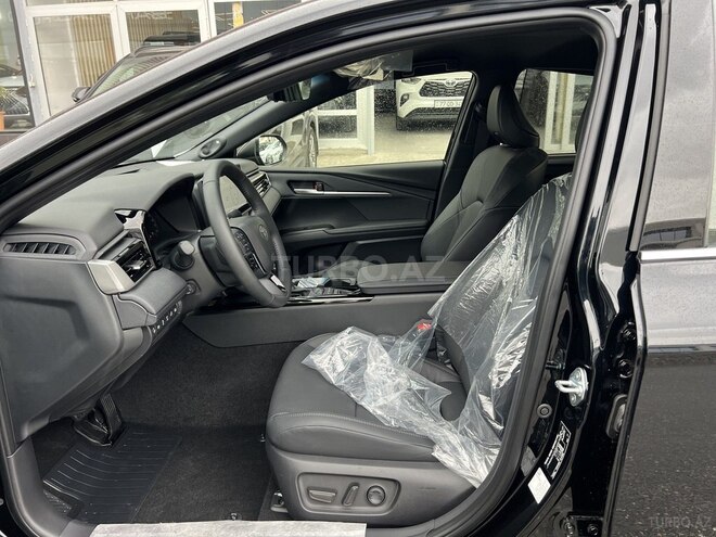 Toyota Camry-5