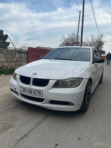 BMW 320-1