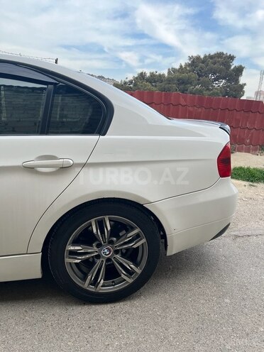 BMW 320-10