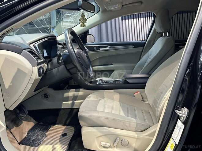 Ford Fusion (North America)-16